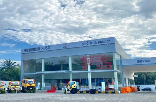 Tambah Layanan di Riau, Mitsubishi Fuso Resmikan Diler Baru di Teluk Kuantan